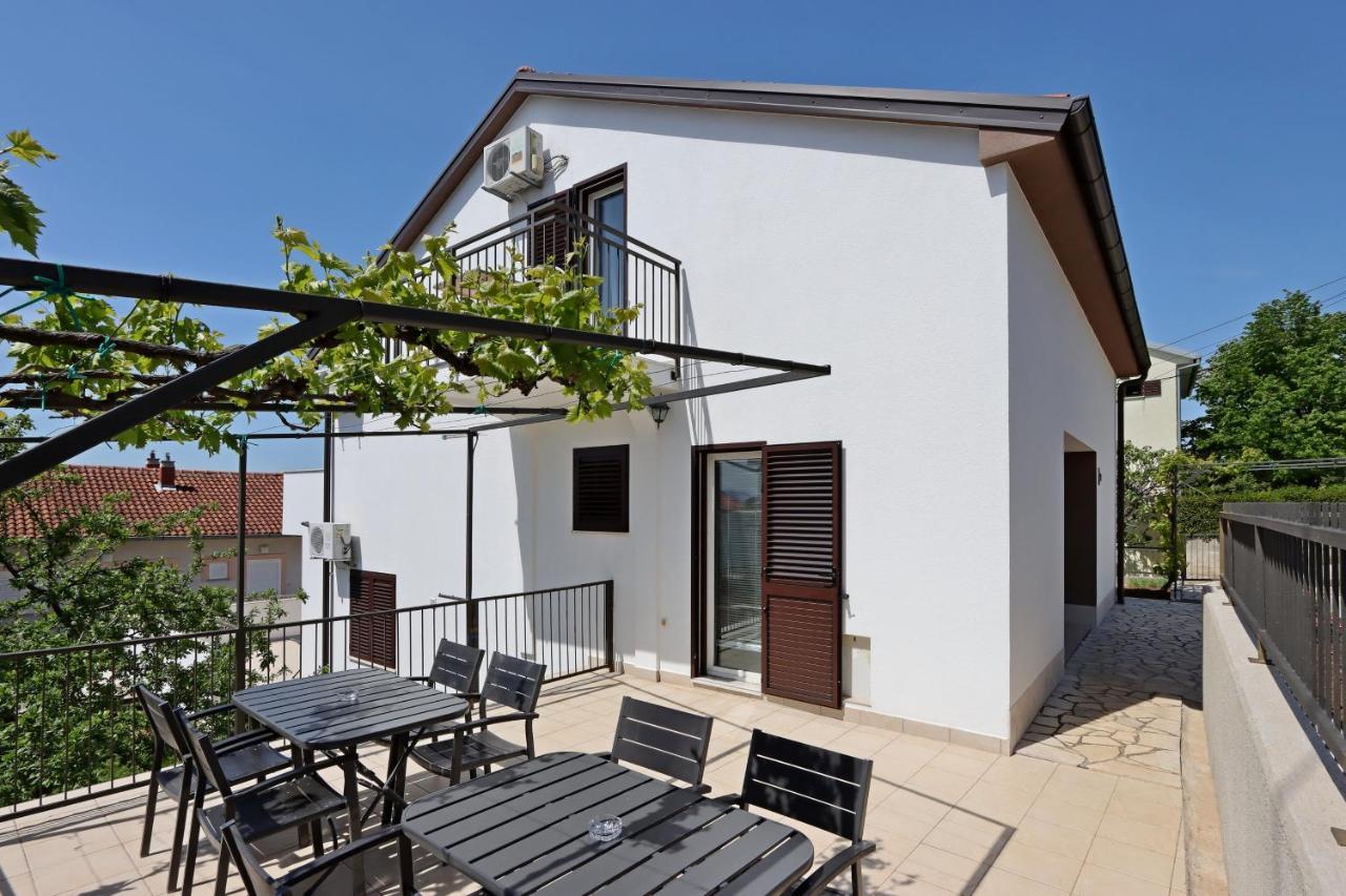 Apartments And Rooms With Parking Space Selce, Crikvenica - 2362 Eksteriør bilde