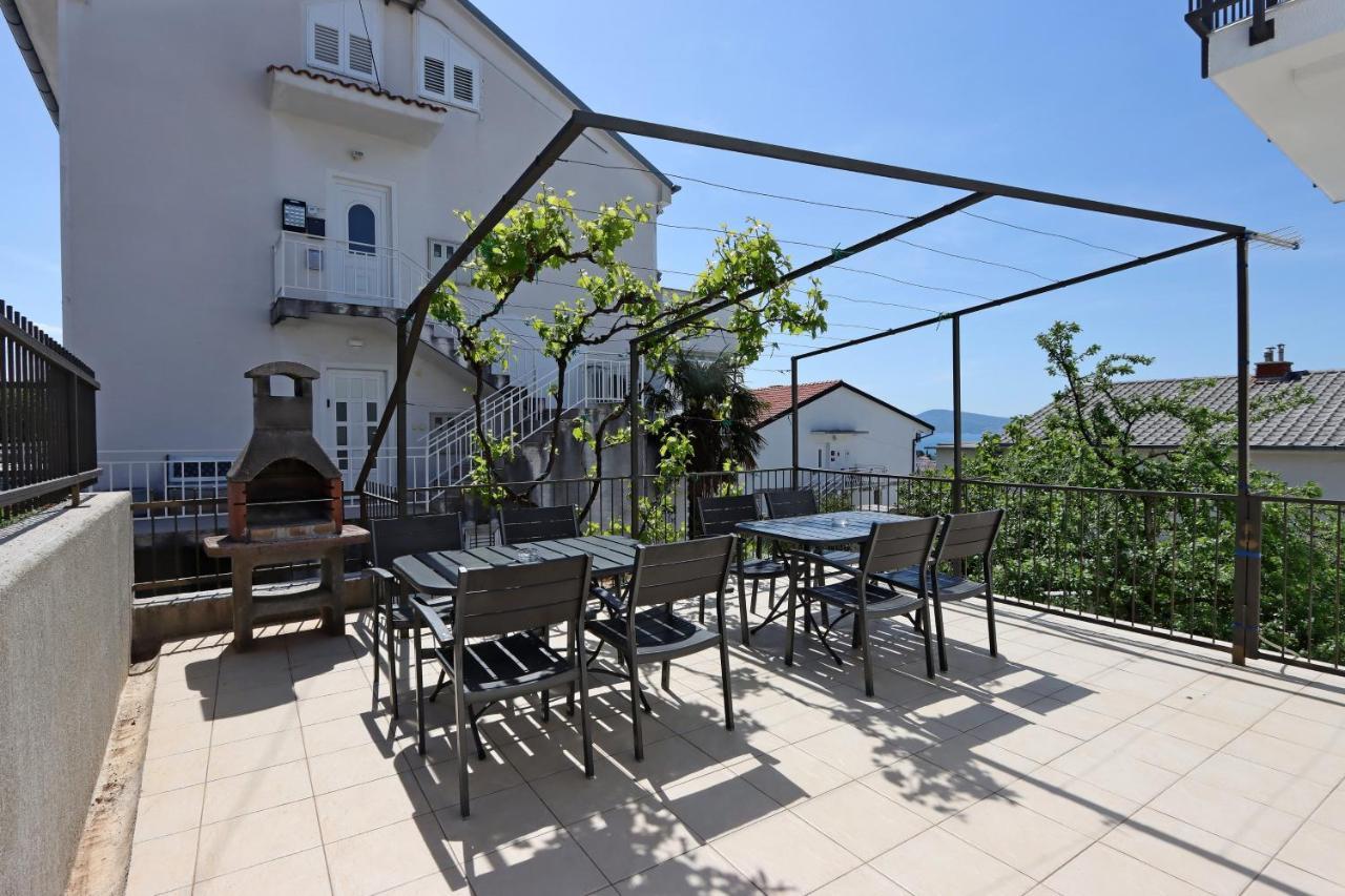 Apartments And Rooms With Parking Space Selce, Crikvenica - 2362 Eksteriør bilde