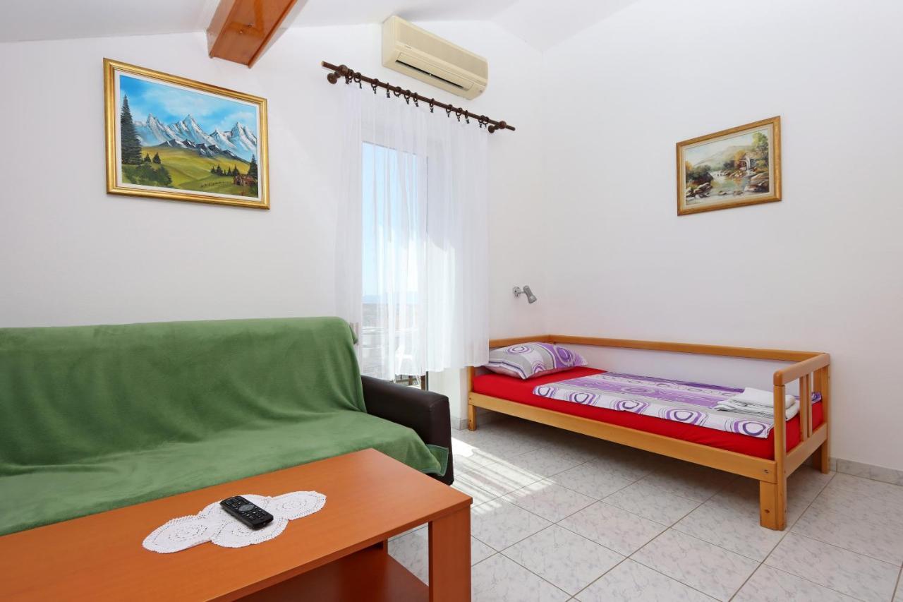 Apartments And Rooms With Parking Space Selce, Crikvenica - 2362 Eksteriør bilde