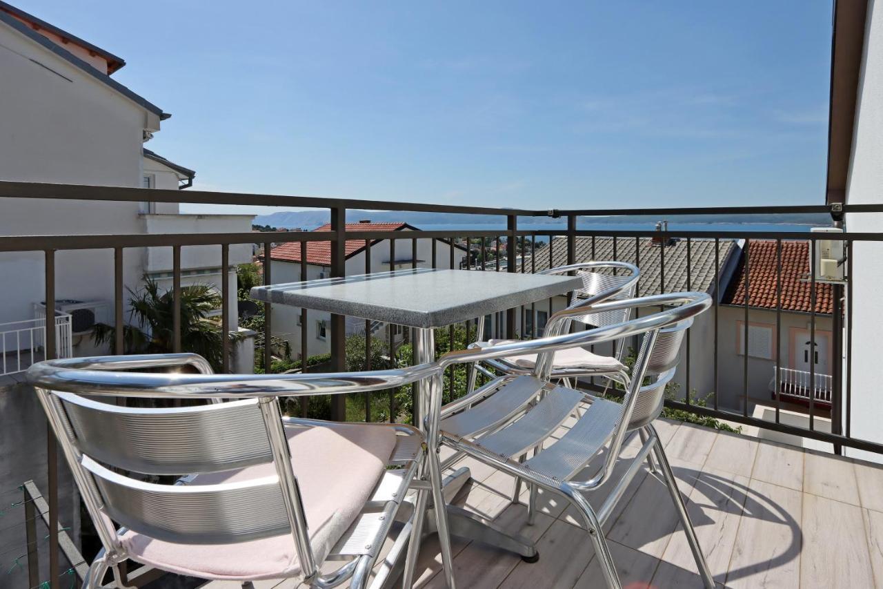 Apartments And Rooms With Parking Space Selce, Crikvenica - 2362 Eksteriør bilde