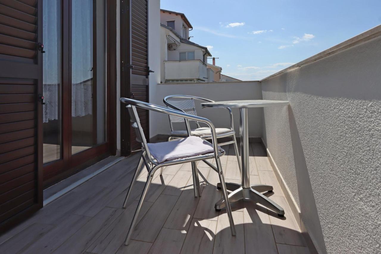 Apartments And Rooms With Parking Space Selce, Crikvenica - 2362 Eksteriør bilde