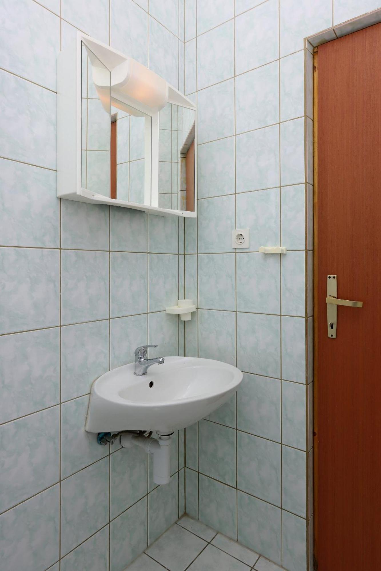 Apartments And Rooms With Parking Space Selce, Crikvenica - 2362 Rom bilde