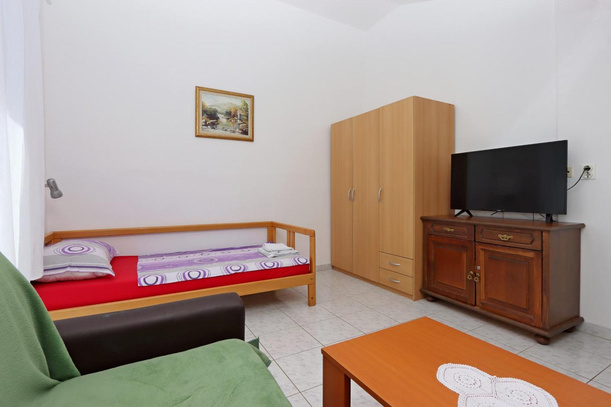 Apartments And Rooms With Parking Space Selce, Crikvenica - 2362 Rom bilde