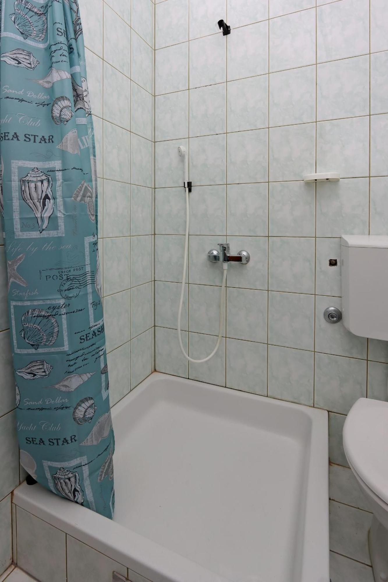 Apartments And Rooms With Parking Space Selce, Crikvenica - 2362 Rom bilde